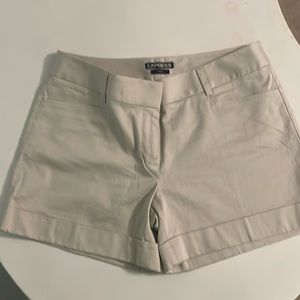 Express size 4  Editor shorts - tan color